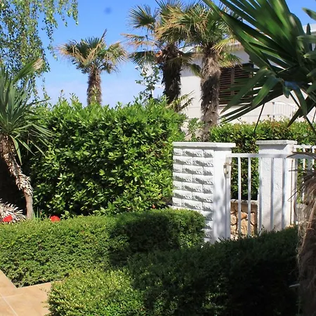 By The Sea - 7806 Apartment